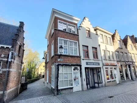 instapklaar en ingericht handelspand