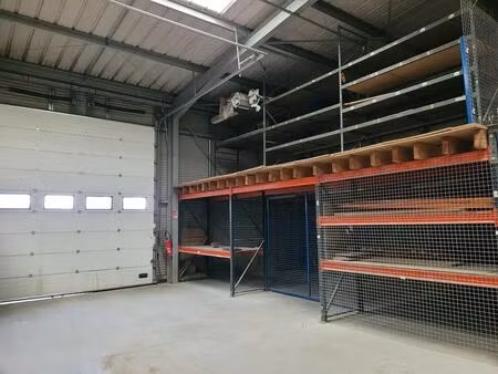 location local d’activités change 72560 866m²