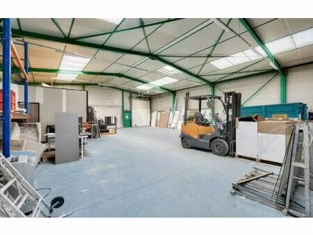 location local d’activités saint genis laval 69230 126m² à 599m²