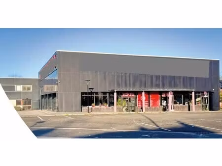 location commerce mantes la ville 78711 1454m²