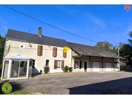 longère 212m².dépendances 450m²