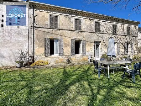 maison à rénover avec dépendances  hangar et terrain au calme