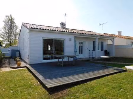 vente maison viager à pisany (17600) : à vendre viager / 80m² pisany