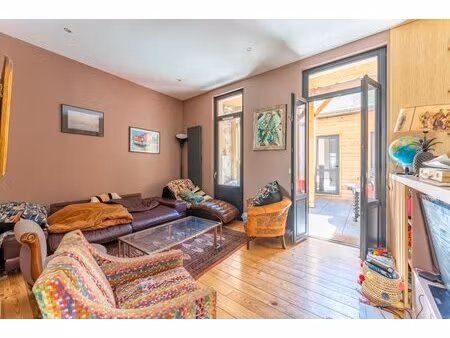 appartement 4 pièces de 102 m² à bordeaux