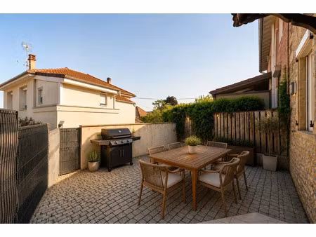 vente maison 4 pièces 112 m² à bourgoin-jallieu (38300)  309 000 €