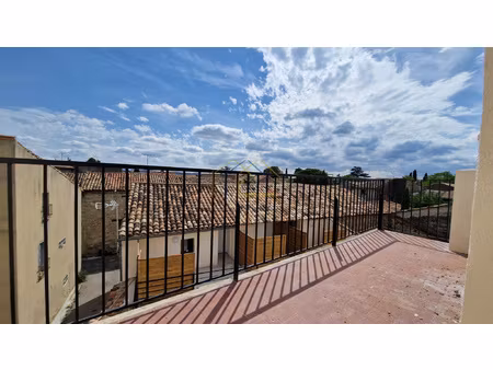 appartement t2 avec terrasse et parking en location dernier