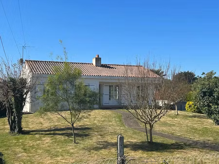 vente maison 5 pièces 133 m² à chateau-d'olonne (85180)  374 150 €