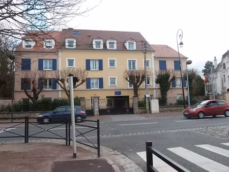 location parking brunoy 91800
