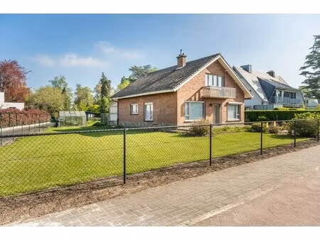 huis te koop in zwijndrecht met 4 slaapkamers