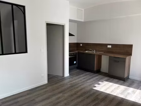 location appartement 2 pièces 33m2 l'homme-d'armes 26740 - 590 € - surface privée