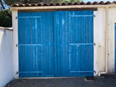 location parking / box  18.00m²  marans