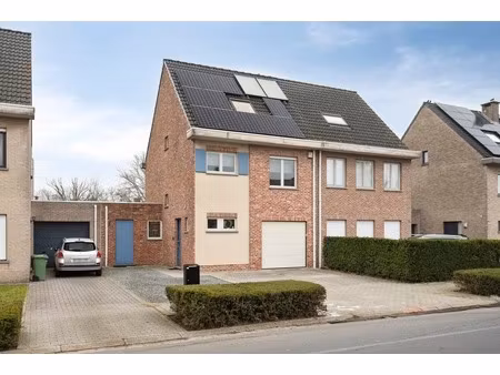 huis te koop in stabroek met 4 slaapkamers