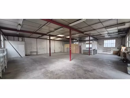 vente local industriel 1 pièce 240 m² cébazat (63118)