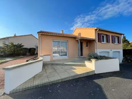 location maison 5 pièces 122m² le may sur evre 49122
