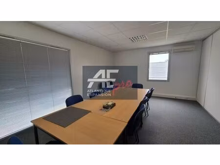 location local professionnel 258m² pornichet 44380