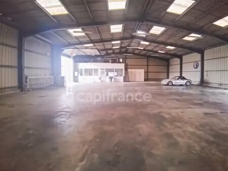 location commerce beaucaire 30300 550m²