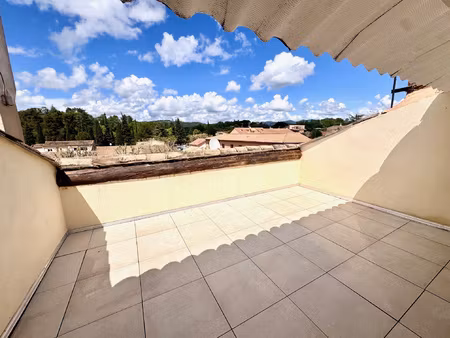 vaison centre - duplex renove avec terrasse