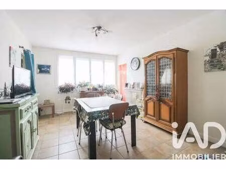 vente appartement 4 pièces à saint-affrique (12400) : à vendre 4 pièces / 68m² saint-affri