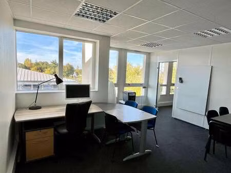 vente bureaux et commerces à pacé (35740) : à vendre / 103m² pacé