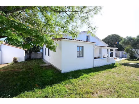 vente maison 5 pièces 120 m² loix (17111)