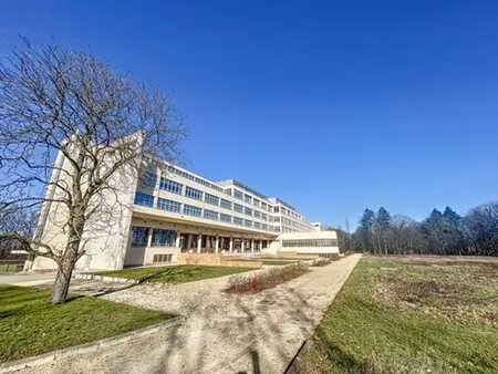 vivre dans un immeuble unique entre overijse et wavre