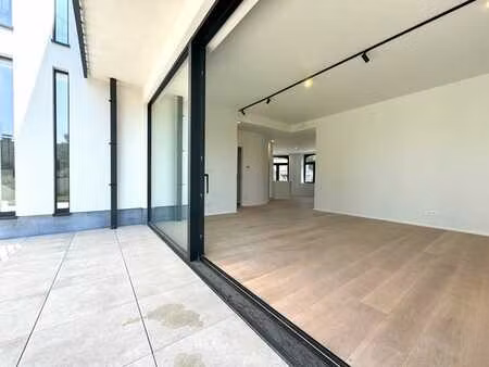coup de coeur - neuf - terrasse et jardin - peb a