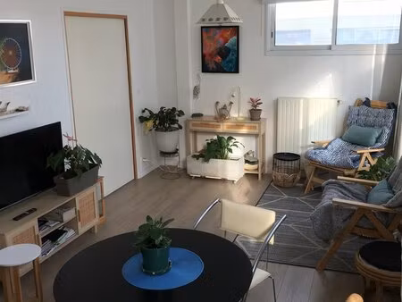 proche commerces et plage  beau 5 pièces de 80 54 m2