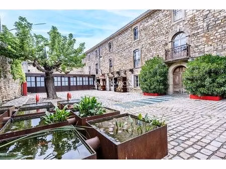 maison de luxe de 11 pièces en location à uzès  france
