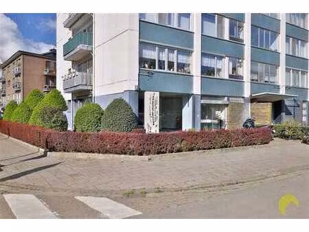 gelijkvloers hoekpand 119 m² voor kantoor/vrij beroep