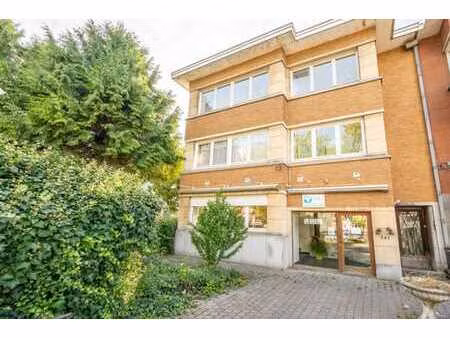 bureaux sur le boulevard du souverain