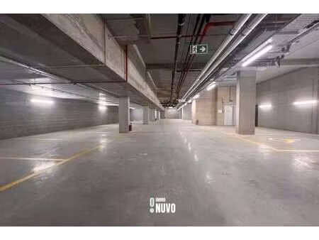 emplacement souterrain situé dans le projet zuidkaai