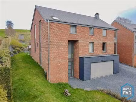 imposante villa contemporaine prête à vivre sur 12a peb- b