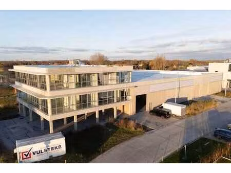 kantoorruimte (255m²) met magazijn (835m²) te huur in dei...