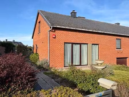 maison 3 ch. avec beau jardin et garage à villers-le-bouille