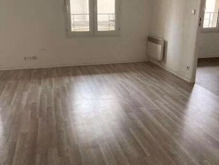 location appartement 2 pièces au mans (72000) : à louer 2 pièces / 42m² le mans
