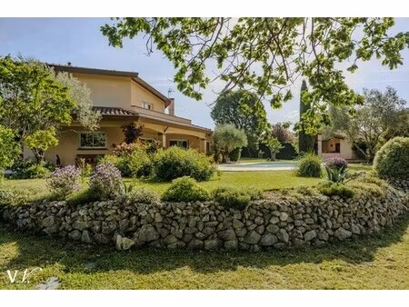maison de luxe à vendre dans le quartier ouest