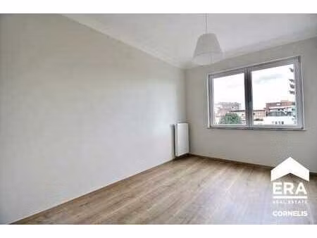 anderlecht – appartement 2 chambres prêt à emménager