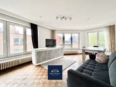 appartement en coin - 1ch + balcon