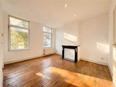 barrière de st-gilles  appartement 1 chambre