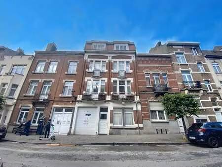 a vendre à anderlecht: appartement duplex 4 chambres -170m²