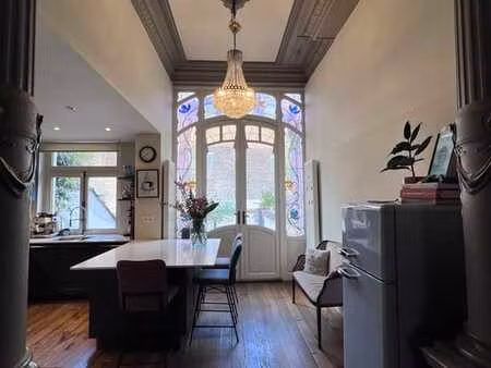 belle maison bruxelloise classique de 4 chambres