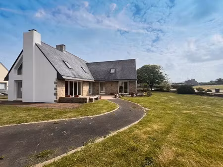vente maison 8 pièces 215 m² à plouescat (29430)  535 500 €