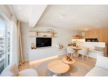 gerenoveerd appartement op een uitstekende ligging nabij ...