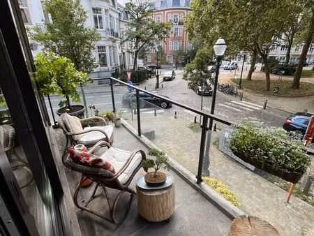 lumineux appartement au chatelain