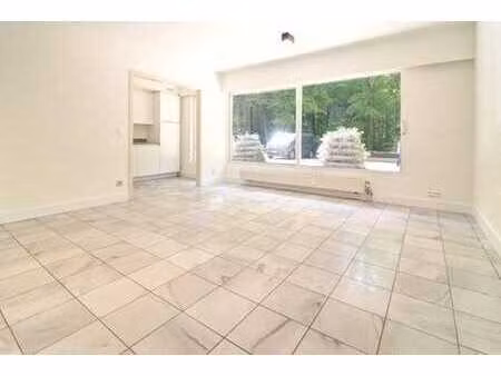 roosevelt : +-60m²  1ch avec sdb +poss parking