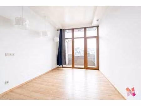 saint-gilles - appartement 2 chambres + balcons