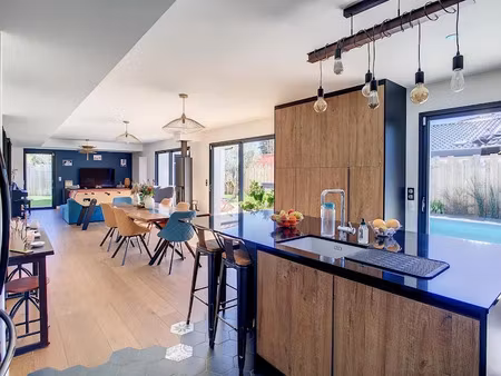 vente maison 6 pièces 163 m² à gujan-mestras (33470)  795 000 €
