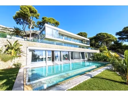 maison de luxe à louer à cap-d'ail