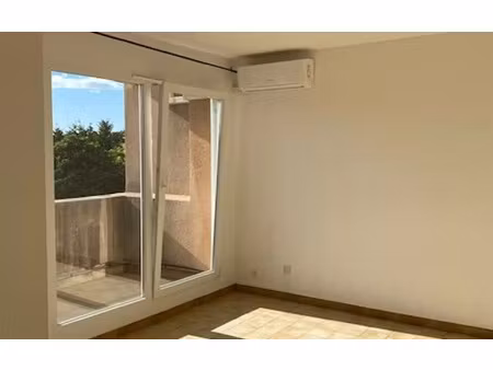 location appartement  38.75 m² t-2 à pertuis  675 €