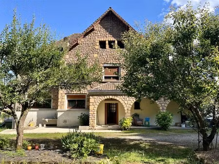 maison d'architecte de 298 m² dans parc arboré de 7609 m²